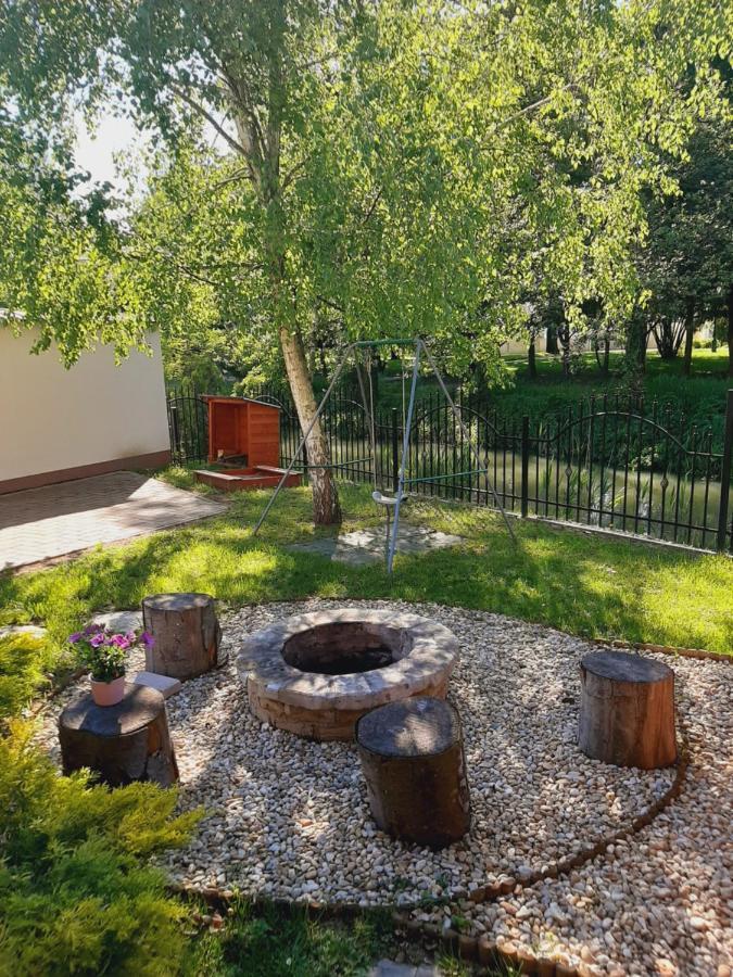 Aqua Apartman Jula Exterior foto