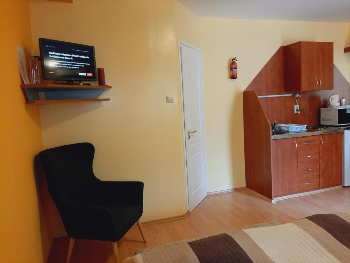 Aqua Apartman Jula Exterior foto