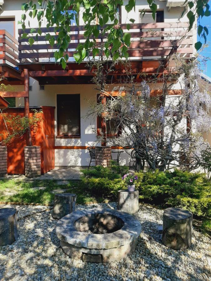 Aqua Apartman Jula Exterior foto