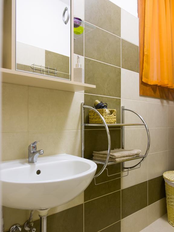 Aqua Apartman Jula Cameră foto